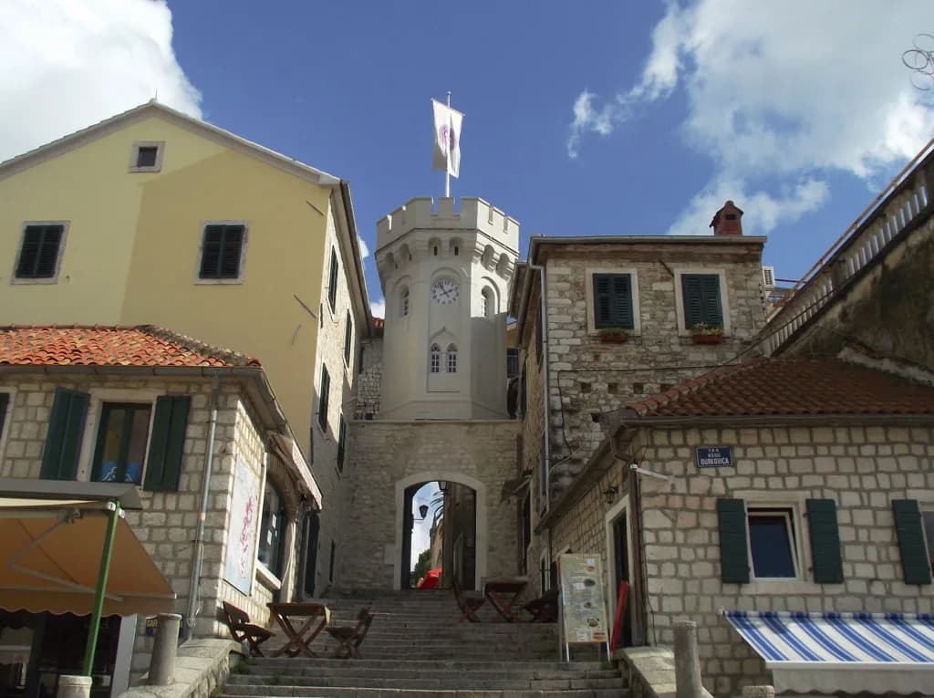 Herceg Novi Old Town: Fortresses, Squares and Stairs