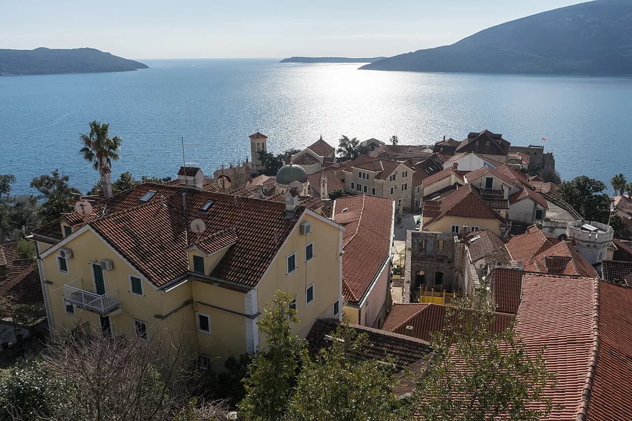 Herceg Novi sightseeing: plan your old-town and fortress stops