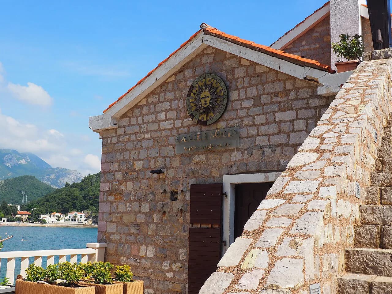 Petrovac Old Town and the Kastio Fortress: A Short Guide