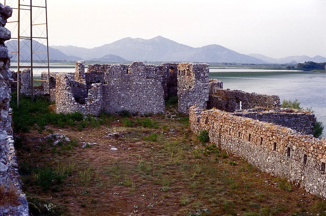 Lesendro Fortress, Lake Skadar: How to See It by Boat or Road