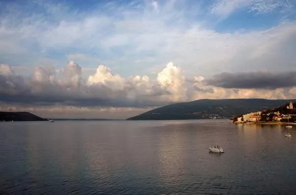Meljine, Herceg Novi: A Coastal Neighbourhood Guide