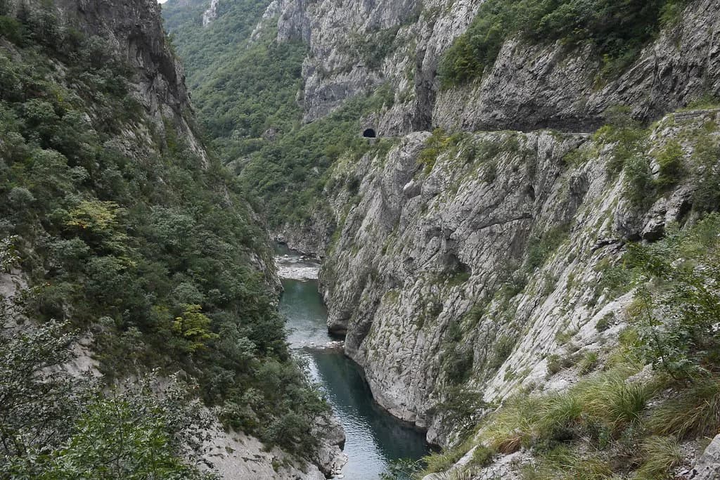 Mojkovac: A Practical Guide to the Tara Valley Town