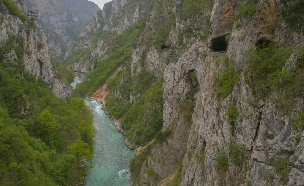Nevidio Canyon: What the Guided Canyoning Trip Involves