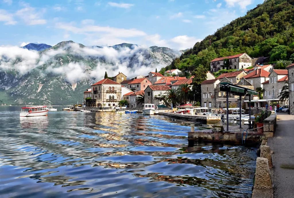 Perast Promenade: the Waterfront Walk and What Lines It
