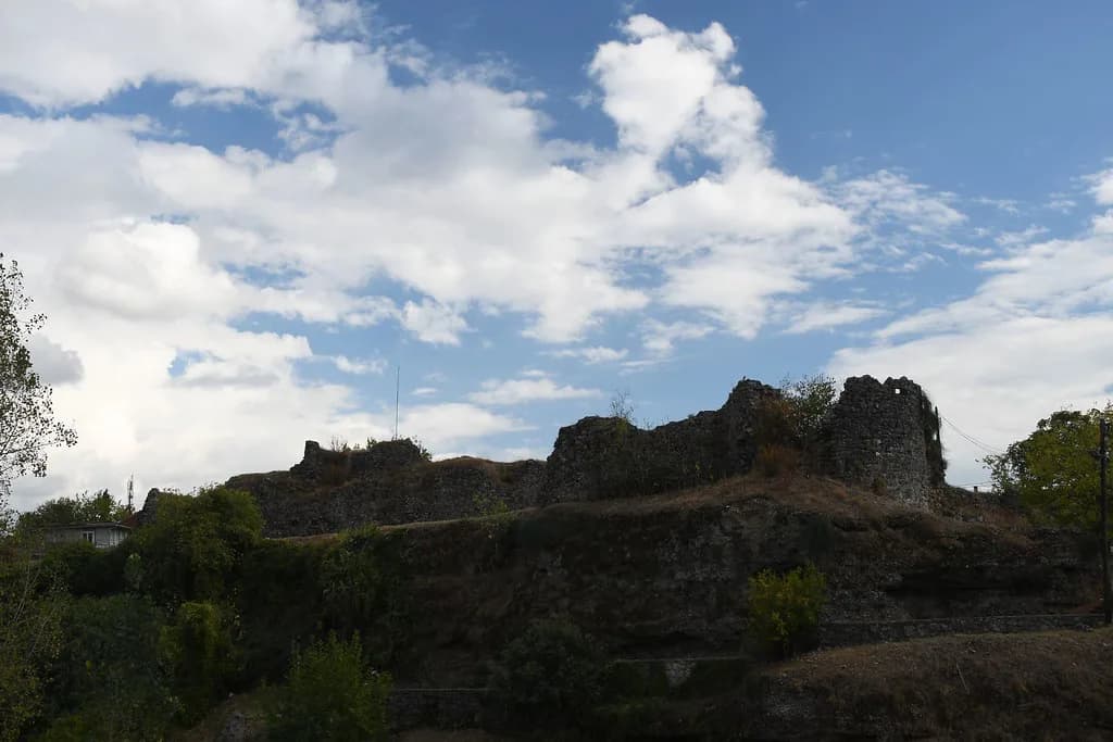 Podgorica Itinerary: A Two-Day Plan by Neighbourhood