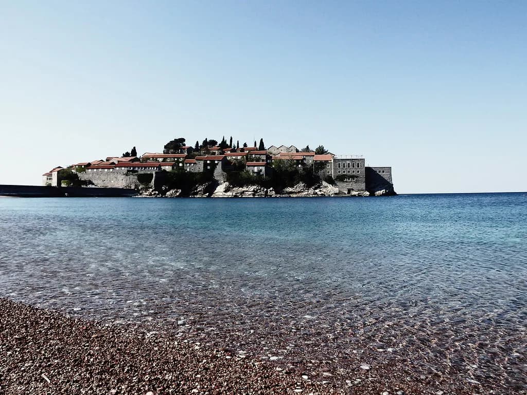 Pržno, Montenegro: Beach, Village and What to Expect
