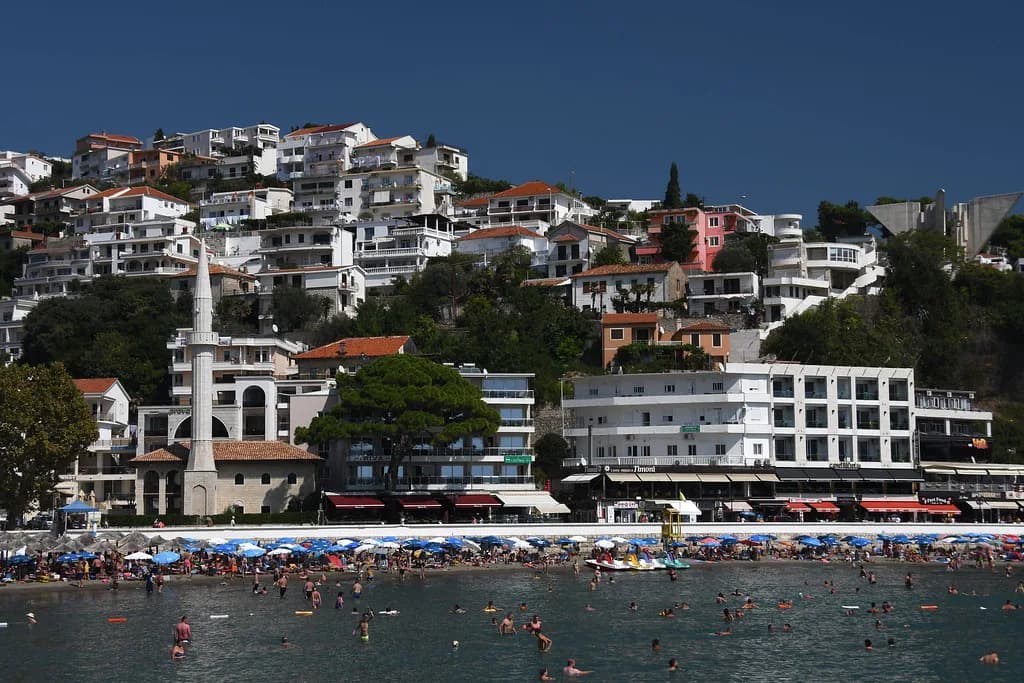 Shopping in Ulcinj: Markets, Souvenirs and Where to Shop