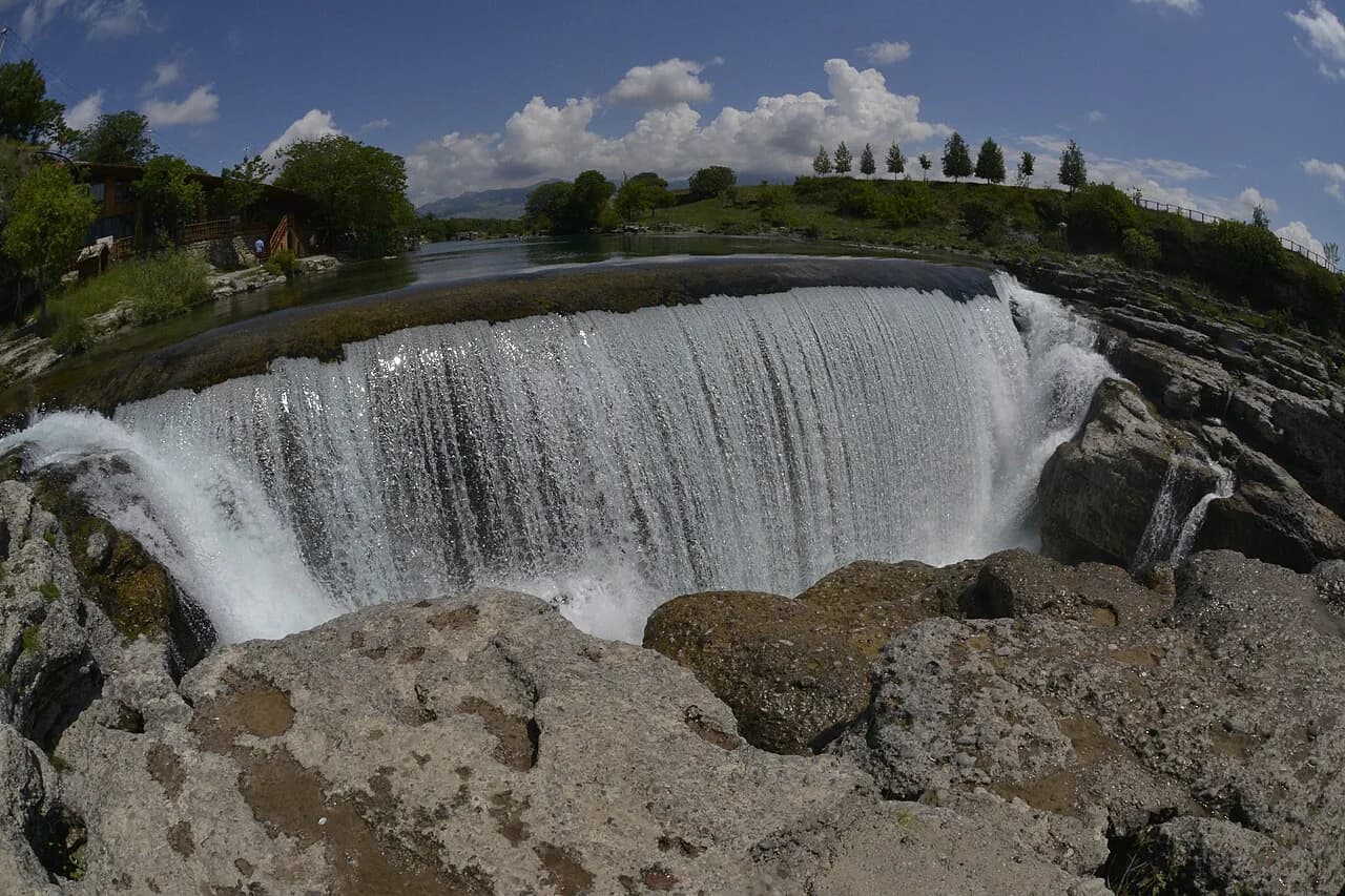 Niagara Waterfall near Podgorica: How to Get There and When It Runs