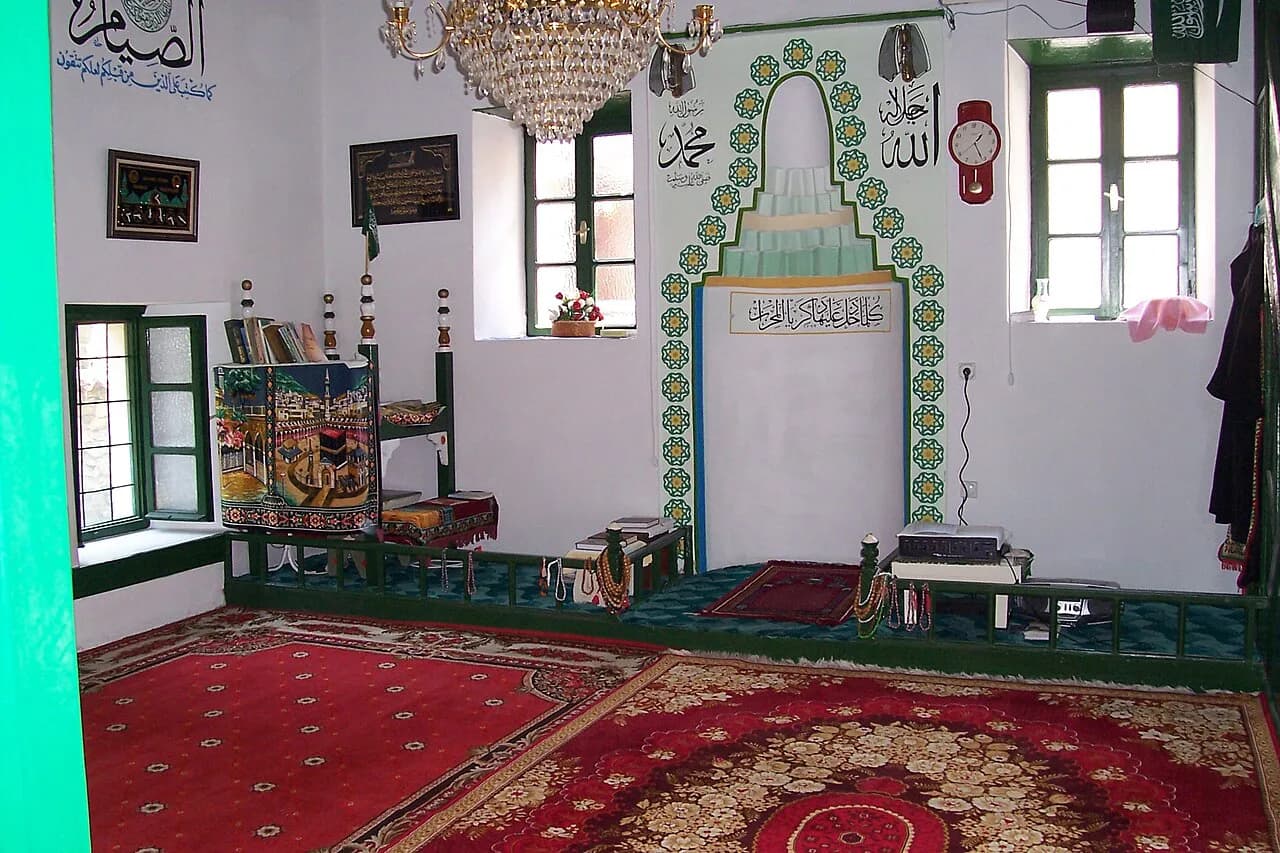 Pasha's Mosque, Ulcinj: A Town Mosque with a Hamam