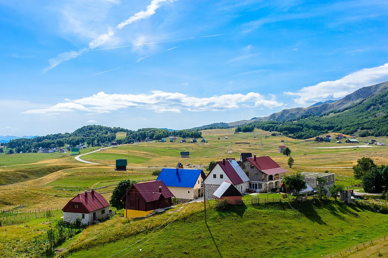 Houses on the meadows around Žabljak.