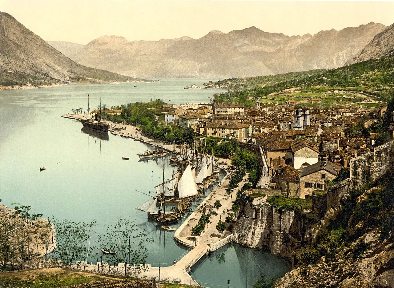 An early 20th-century view of Kotor's Old Town and harbour.
