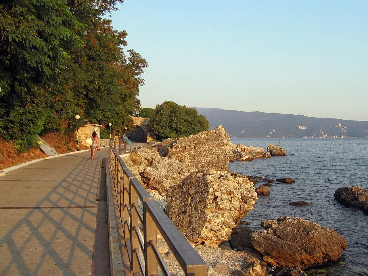 The Pet Danica seafront promenade in Herceg Novi.