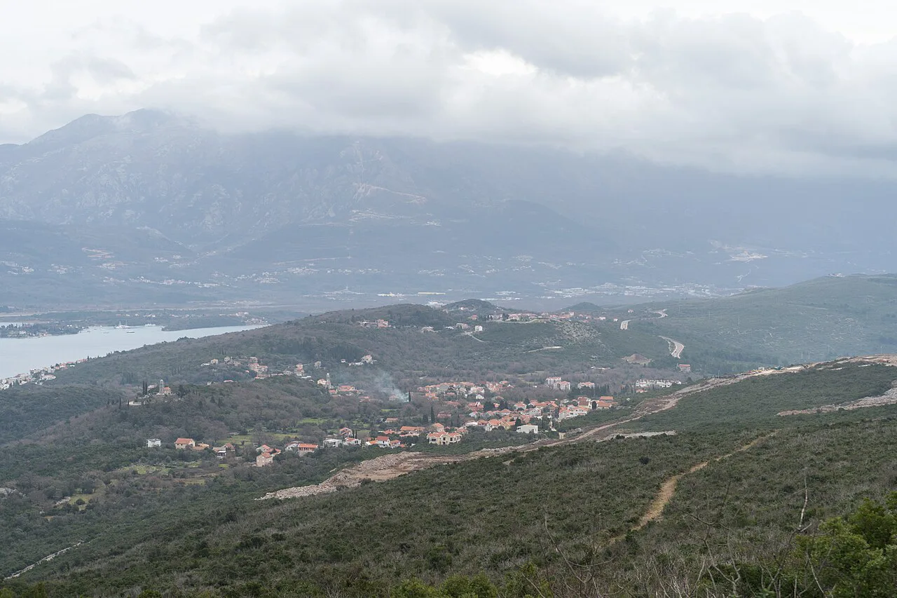 Gošići village seen from the Eraci–Radovići trail on the Luštica peninsula.