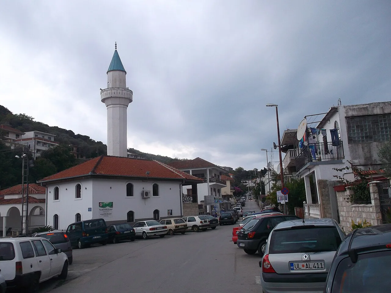 A mosque and minaret in the Meraja area of Ulcinj.