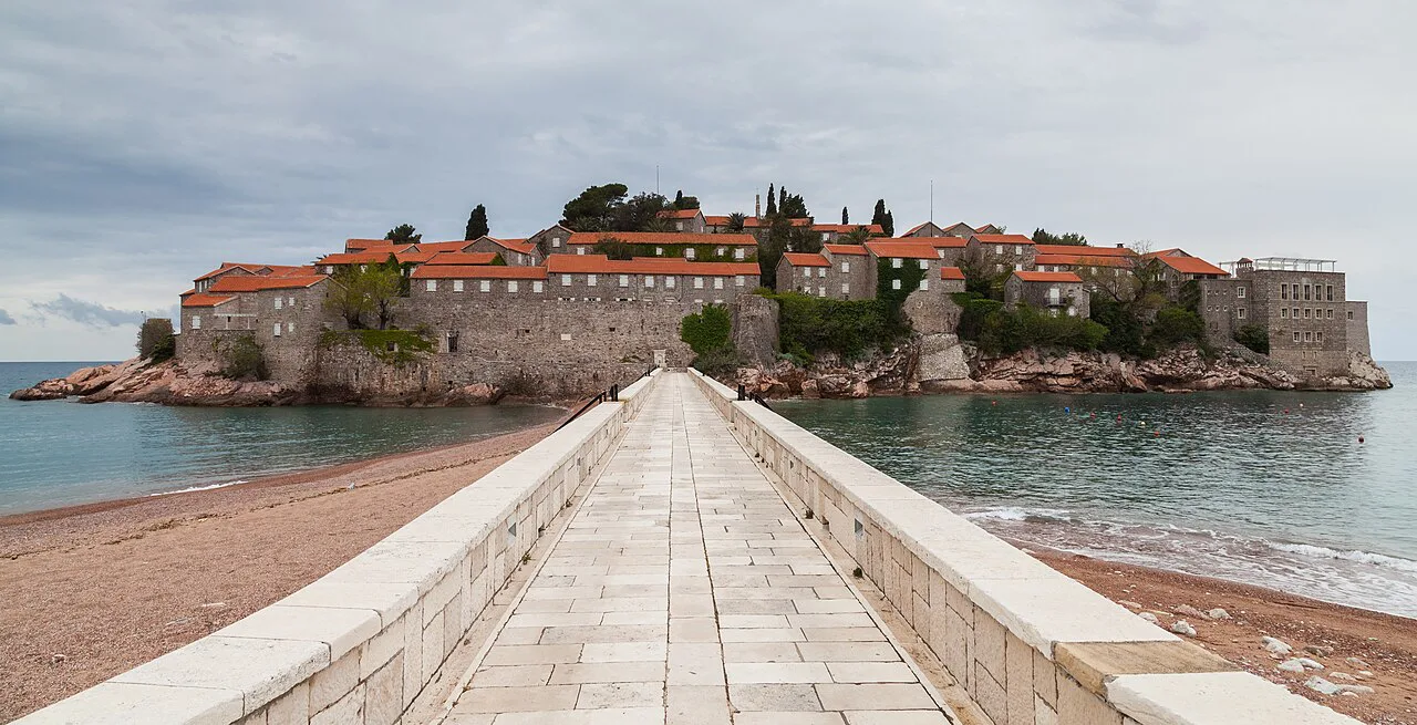 The causeway leading to Sveti Stefan.